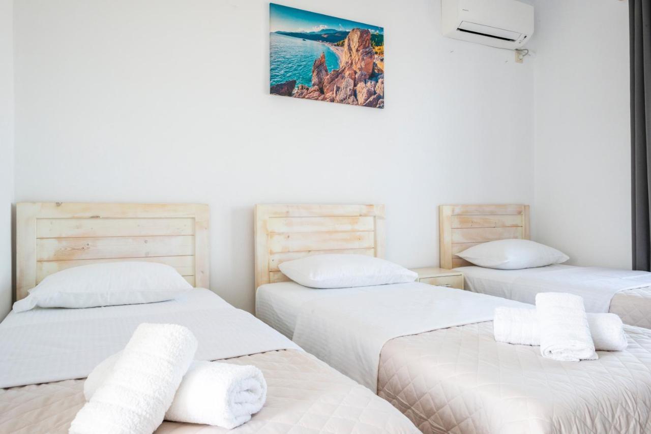 Blue Horizon Hotel Himarë Eksteriør billede