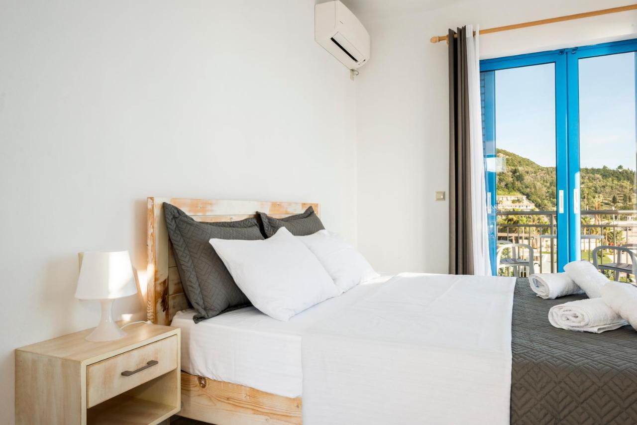 Blue Horizon Hotel Himarë Eksteriør billede