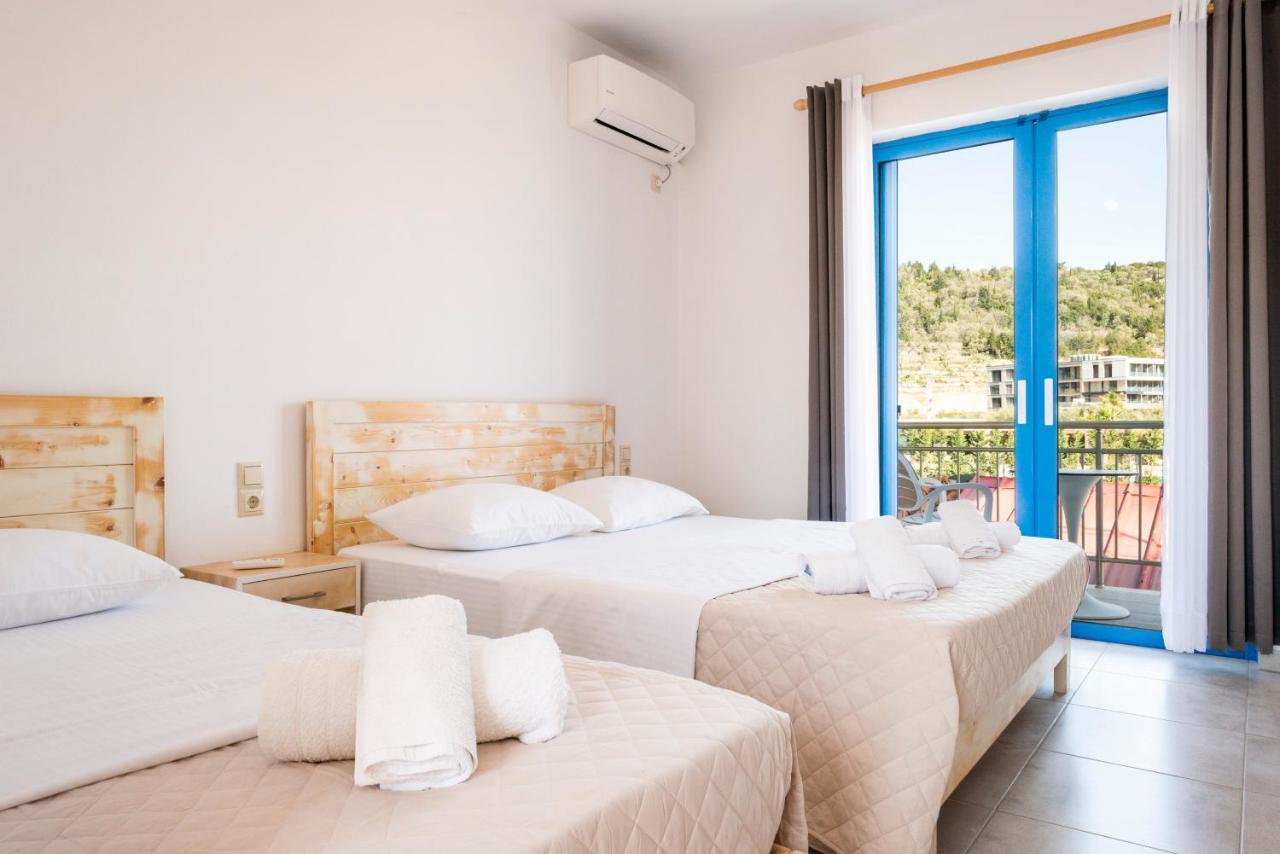 Blue Horizon Hotel Himarë Eksteriør billede