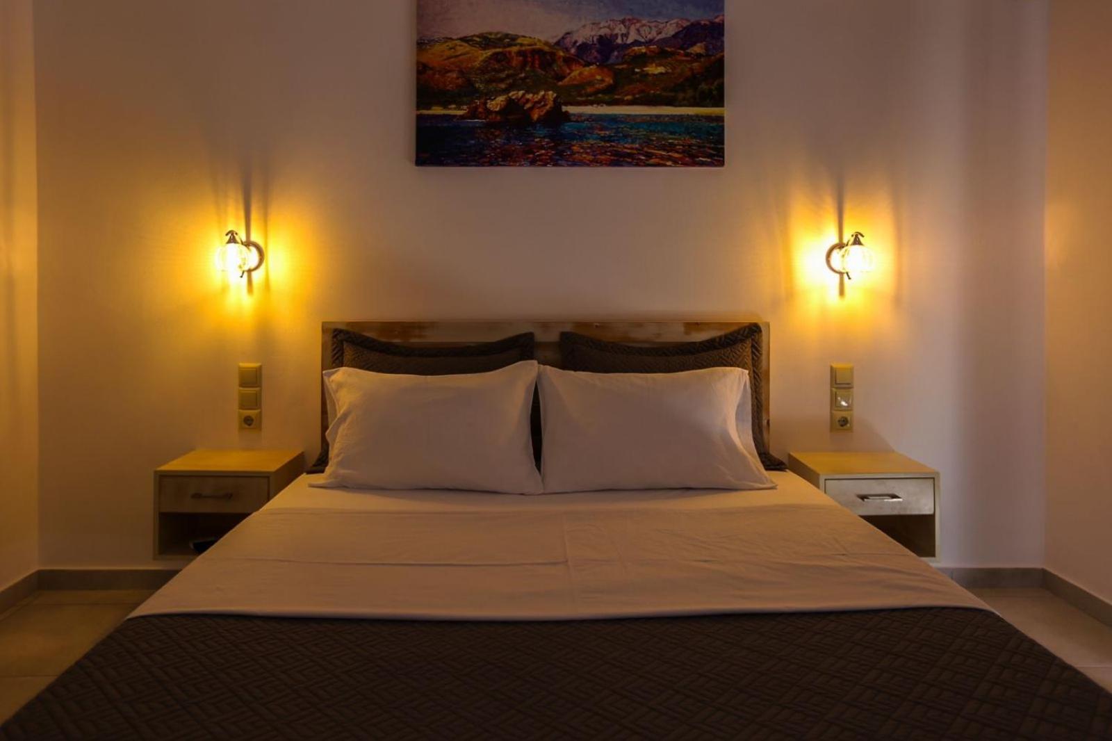Blue Horizon Hotel Himarë Eksteriør billede